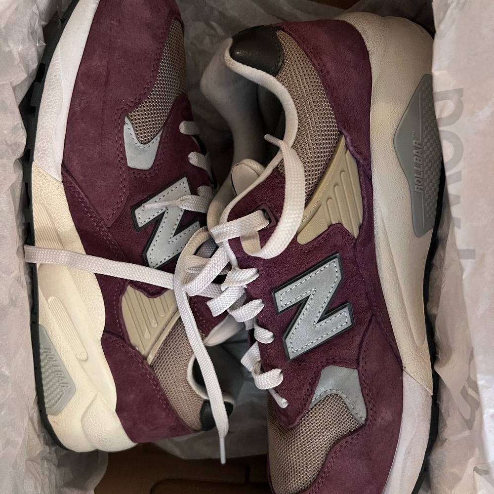 New Balance 580 Maroon and Beige Sneakers